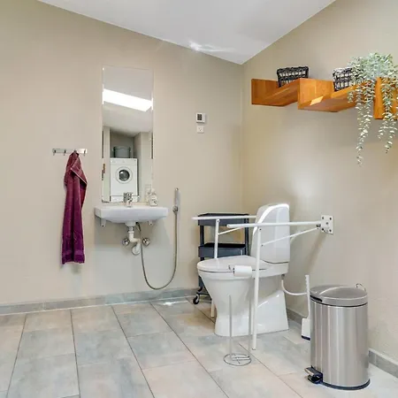 Aletta - 25km From The Sea By Interhome بيت للعطل